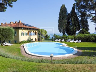 Quadrilocale in Vendita a Gardone Riviera, 850'000&euro;, 185 m²