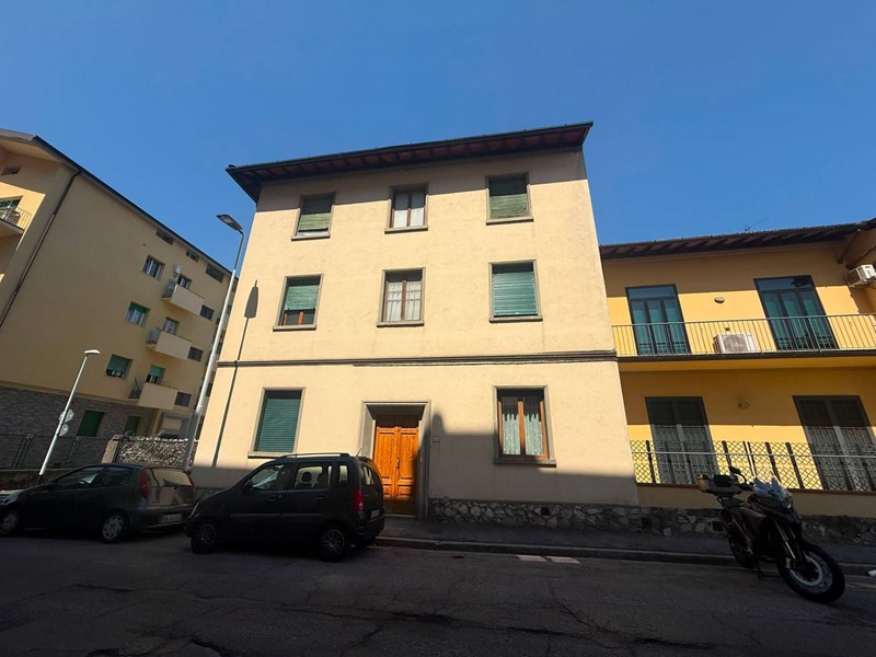 Trilocale in Vendita a Firenze, 245'000&euro;, 72 m²