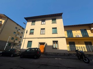 Trilocale in Vendita a Firenze, 245'000&euro;, 72 m²