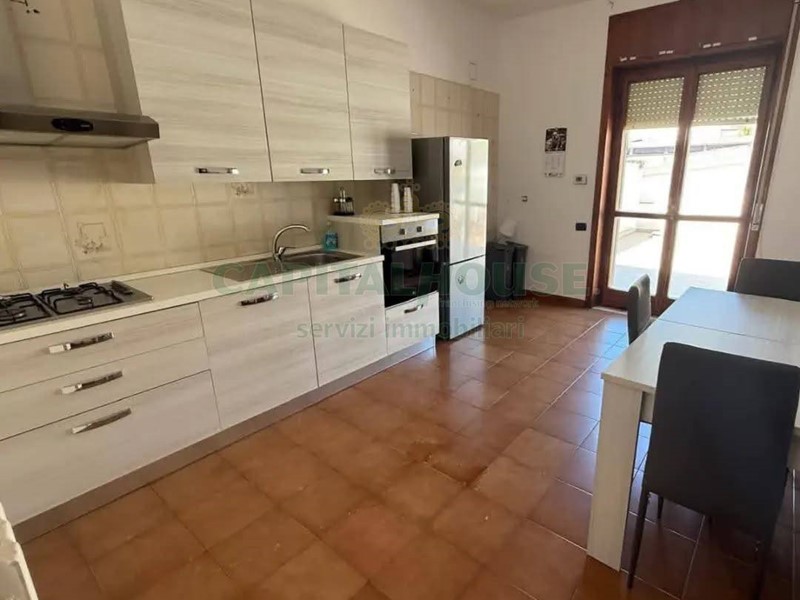 Quadrilocale in Affitto a Salerno, 850&euro;, 90 m²