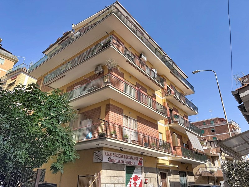 Trilocale in Vendita a Monterotondo, 149'000&euro;, 90 m²