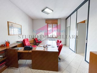Trilocale in Vendita a Castelmassa, 69'000&euro;, 185 m²