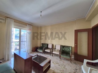 Quadrilocale in Vendita a Palermo, 190'000&euro;, 103 m²