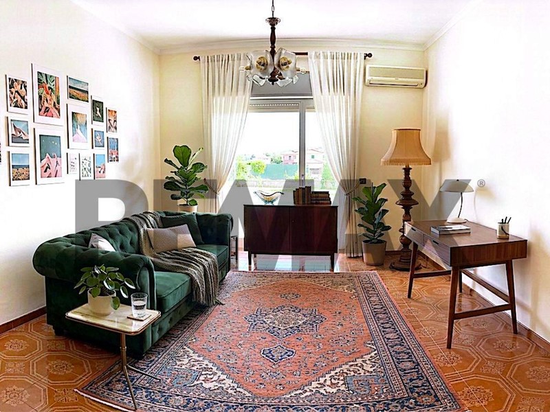 Appartamento in Vendita a Catania, 120'000&euro;, 123 m²