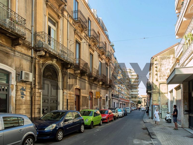 Appartamento in Vendita a Catania, 159'000&euro;, 130 m²