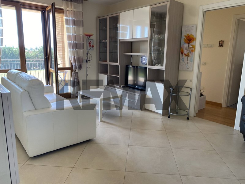 Quadrilocale in Affitto a Perugia, 700&euro;, 100 m²