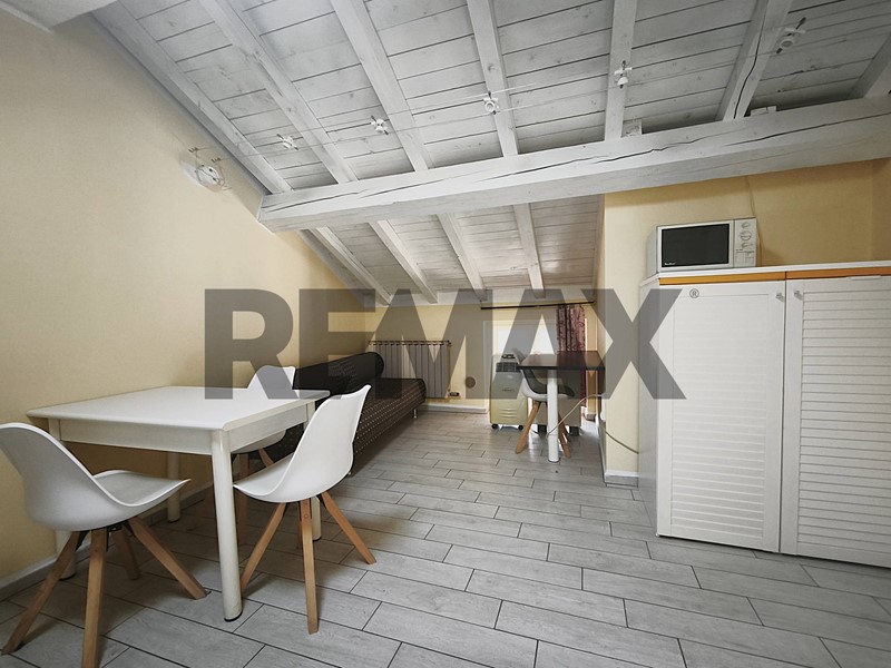 Attico in Vendita a Pavia, 125'000&euro;, 55 m²