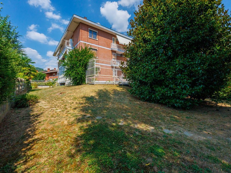 Appartamento in Vendita a Moncalieri, 330'000&euro;, 155 m²