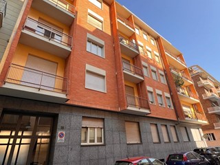 Bilocale in Vendita a Torino, 188'000&euro;, 58 m²