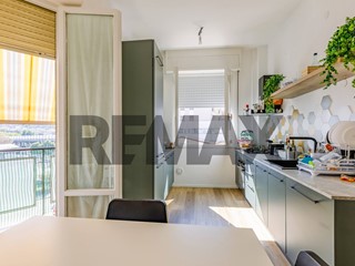 Quadrilocale in Vendita a Ancona, 140'000&euro;, 110 m²