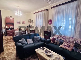 Appartamento in Vendita a Bagheria, 140'000&euro;, 146 m²