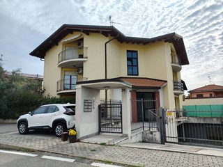 Bilocale in Vendita a Cardano al Campo, 98'000&euro;, 45 m²