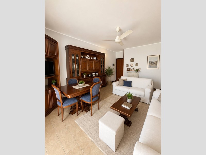 Quadrilocale in Vendita a Bergamo, 165'000&euro;, 100 m²