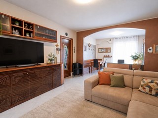 Quadrilocale in Vendita a Stezzano, 230'000&euro;, 115 m²