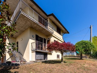 Quadrilocale in Vendita a Villa d'Almè, 137'000&euro;, 117 m²
