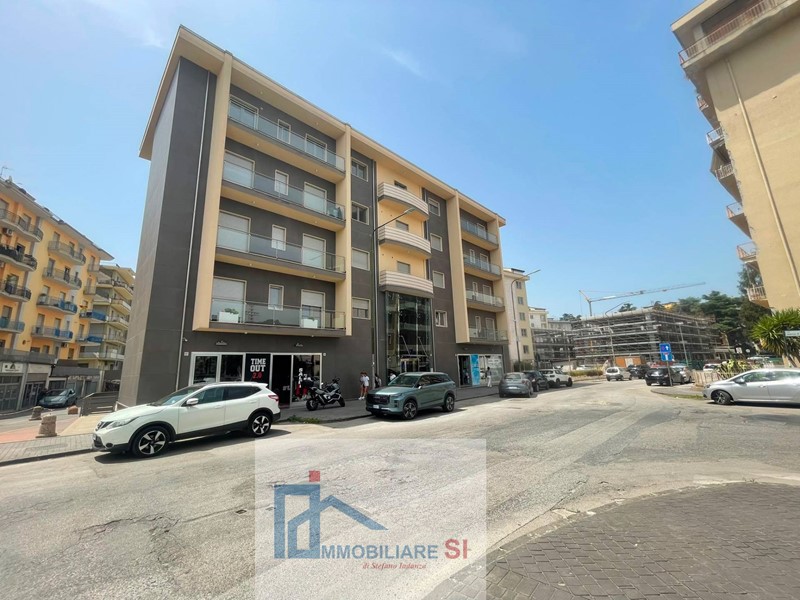 Appartamento in Vendita a Benevento, 405'000&euro;, 170 m²