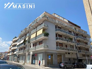 Appartamento in Vendita a Lanciano, 230'000&euro;, 198 m²
