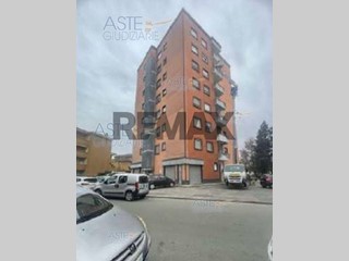 Trilocale in Vendita a Novara, 39'000&euro;, 80 m²