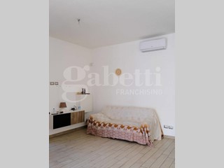 Attico in Vendita a Barletta, 185 m², arredato
