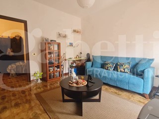 Trilocale in Vendita a Palermo, 118'000&euro;, 90 m²