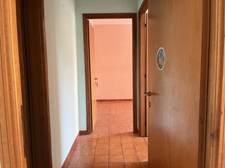 Bilocale in Vendita a Roma, 209'000&euro;, 70 m²