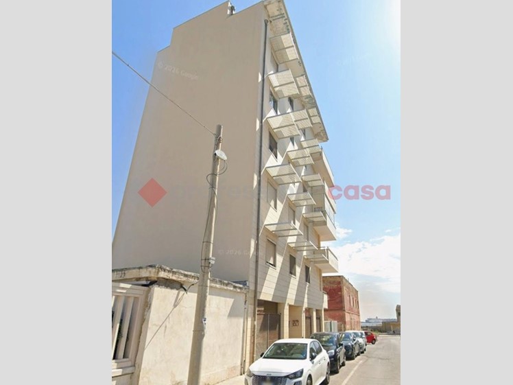 Trilocale in Vendita a Bari, 290'000&euro;, 88 m², con Box
