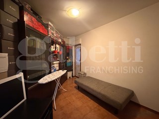 Appartamento in Vendita a Latina, 178'000&euro;, 130 m², con Box