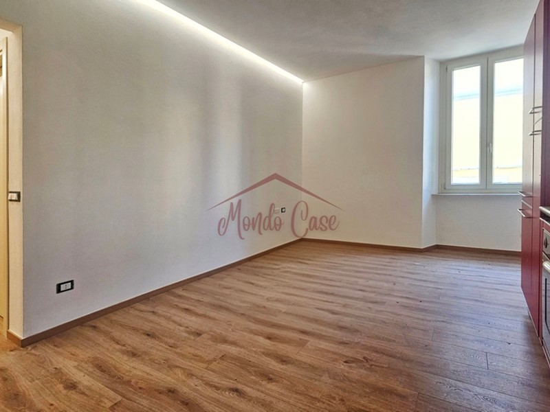 Appartamento in Vendita a Sarzana, zona Centro Storico, 210'000&euro;, 75 m²