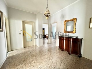 Bilocale in Affitto a Bari, zona Picone, 730&euro;, 75 m², arredato