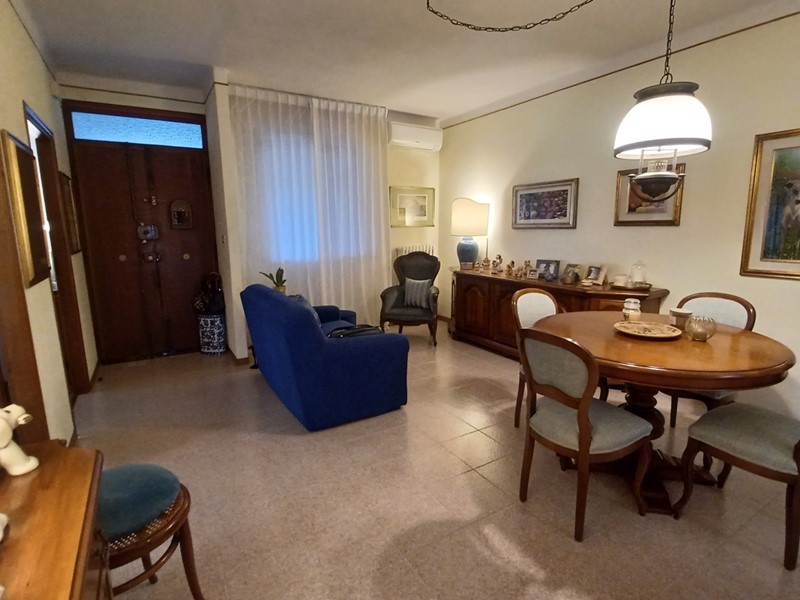 Quadrilocale in Vendita a Sanremo, 165'000&euro;, 104 m²