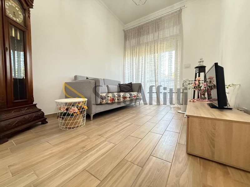 Quadrilocale in Affitto a Caserta, 750&euro;, 120 m², arredato