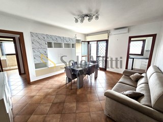 Bilocale in Affitto a Roma, zona Lunghezza-Ponte di Nona, 650&euro;, 56 m², arredato