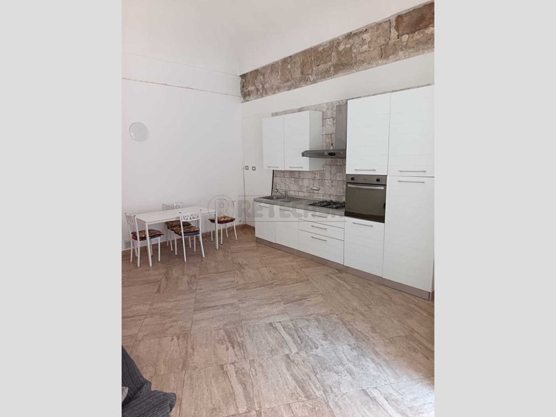 Trilocale in Vendita a Siracusa, 78'000&euro;, 77 m², arredato