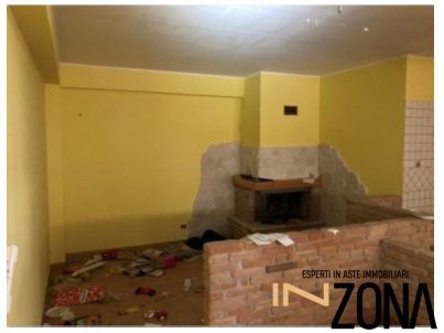 Quadrilocale in Vendita a L'Aquila, 191'250&euro;, 150 m²