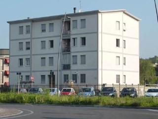 Quadrilocale in Vendita a Lesmo, 61'500&euro;, 93 m²