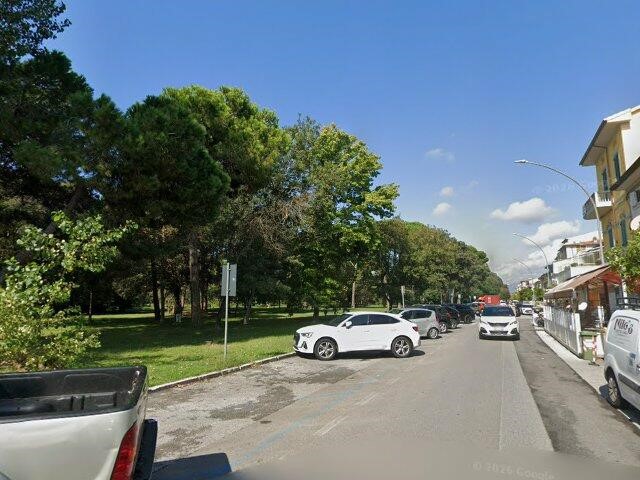 Quadrilocale in Vendita a Viareggio, 270'000&euro;, 78 m², arredato