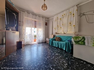 Trilocale in Vendita a Carrara, zona Avenza, 80'000&euro;, 55 m², arredato