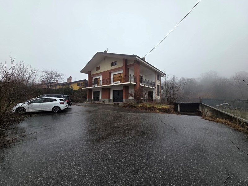 Appartamento in Vendita a Giaveno, 109'687&euro;, 234 m²