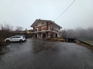 Appartamento in Vendita a Giaveno, 109'687&euro;, 234 m²