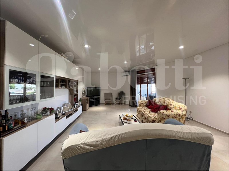 Appartamento in Vendita a Siracusa, 215'000&euro;, 210 m²