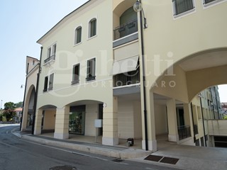 Trilocale in Vendita a Portogruaro, 145'000&euro;, 55 m², arredato, con Box
