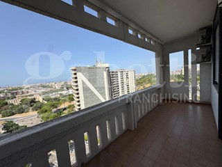 Trilocale in Affitto a Bari, 1'300&euro;, 95 m², arredato