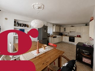Appartamento in Vendita a Recanati, 184'000&euro;, 166 m²