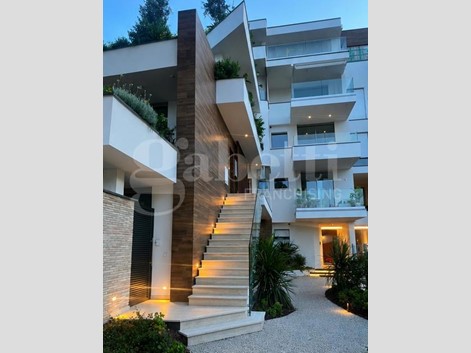 Trilocale in Vendita a Tortoreto, 295'000&euro;, 60 m², arredato