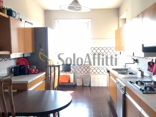 Appartamento in Affitto a Torino, 1'200&euro;, 125 m², arredato