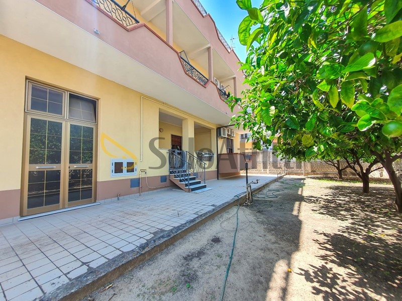 Trilocale in Affitto a Catanzaro, zona Lido Giovino, 450&euro;, 120 m², arredato