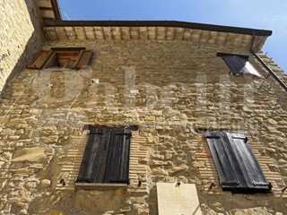 Quadrilocale in Vendita a Assisi, 80'000&euro;, 110 m²