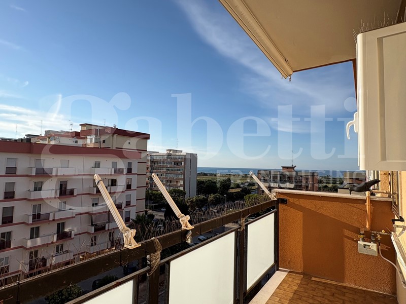 Appartamento in Affitto a Bari, 800&euro;, 120 m²