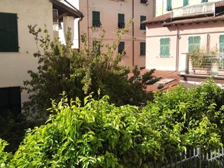 Trilocale in Vendita a La Spezia, zona Pegazzano, 90'000&euro;, 50 m²