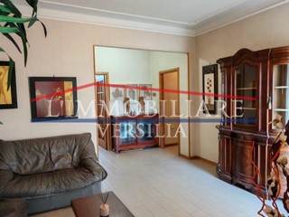 Appartamento in Vendita a Carrara, zona Sant'Antonio, 169'000&euro;, 110 m², arredato